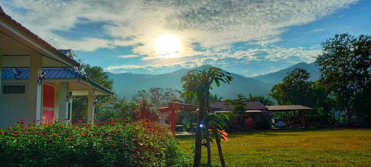 Pimpisa Garden พิมพิศา การ์เด้นท์ Villa Khuang Kom Dış mekan fotoğraf